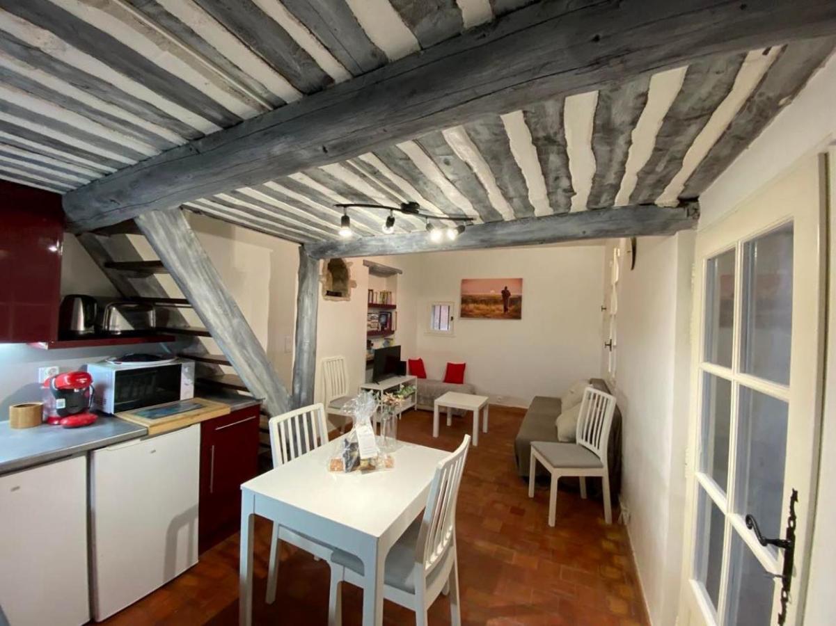 Studio Cosy Dans Le Centre-Ville Historique LʼIsle-sur-la-Sorgue Exterior foto