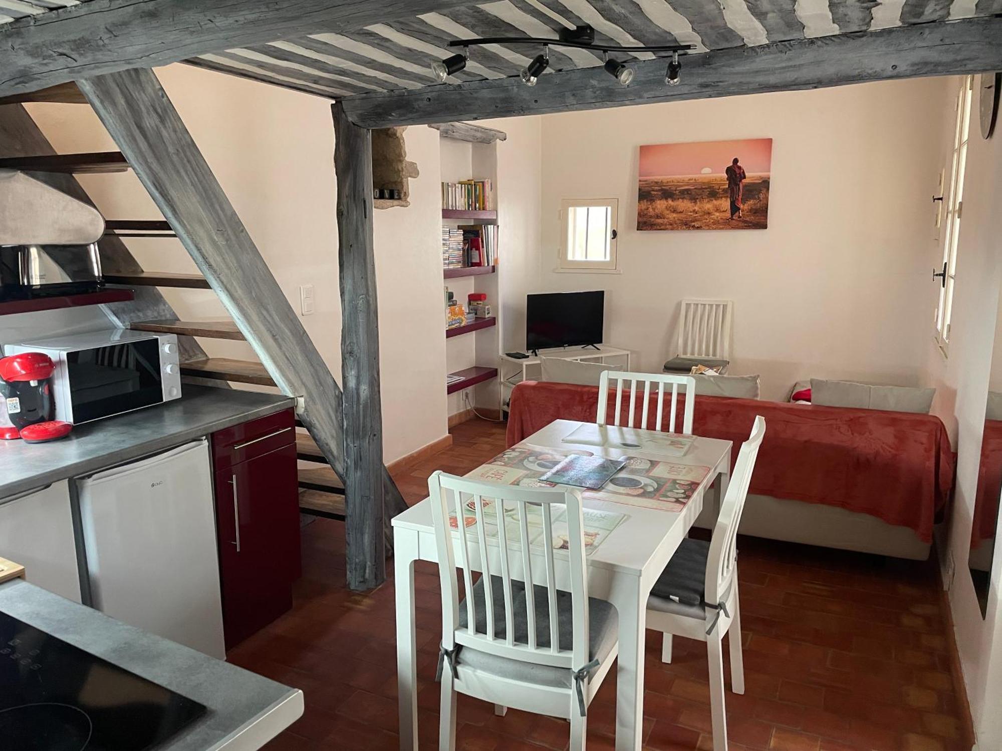 Studio Cosy Dans Le Centre-Ville Historique LʼIsle-sur-la-Sorgue Exterior foto